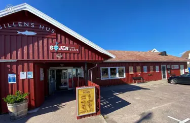 Interiörbild med butikspersonal